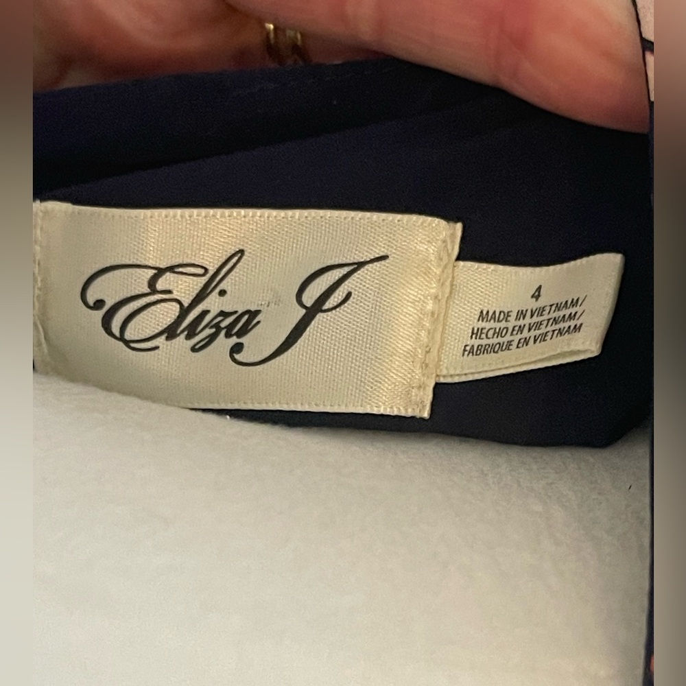 ELIZA J Navy Floral Maxi Dress with White Floral Hem Size 4 - Picture 5 of 8